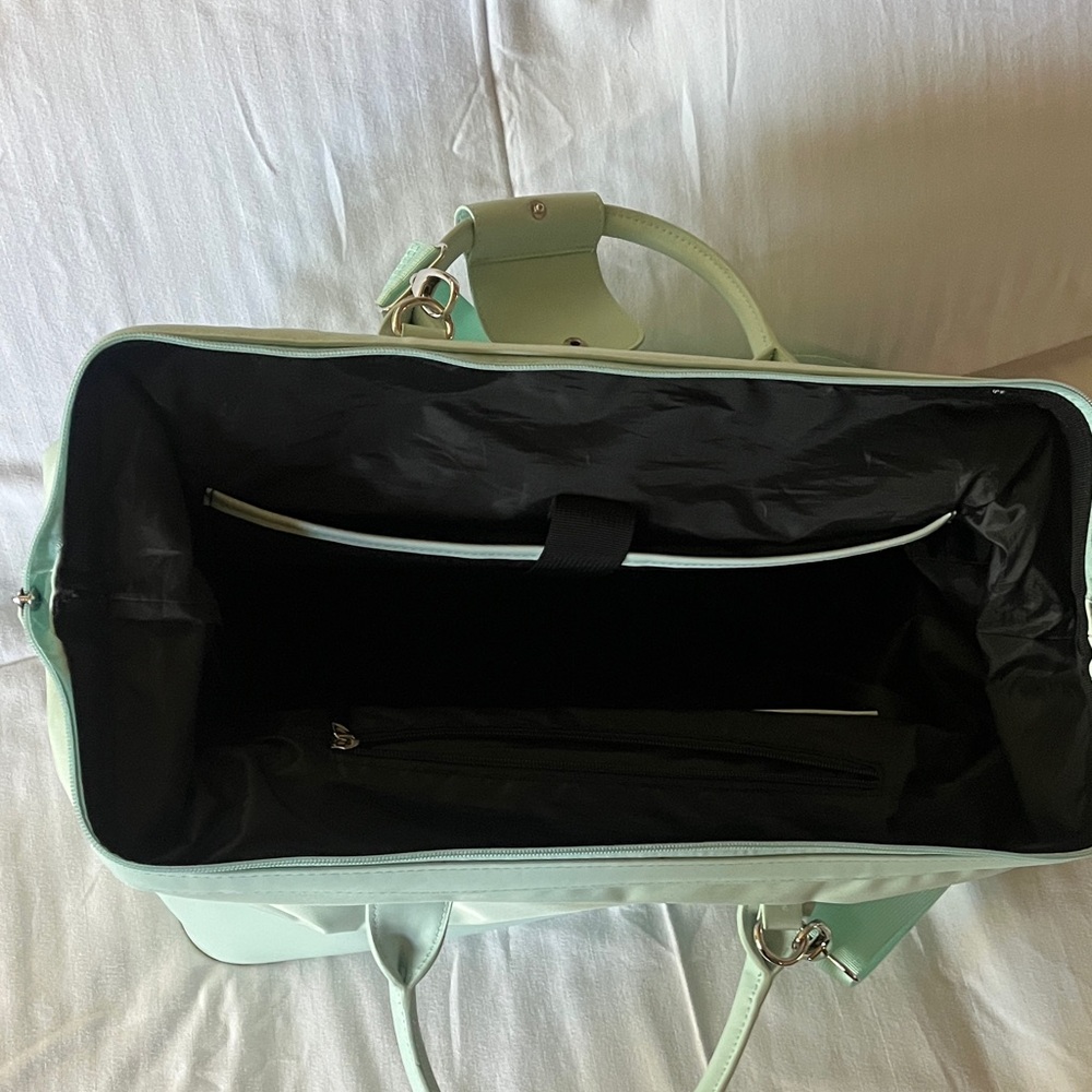 NOBL Weekender Bag in robins egg blue - very small scuff on one side - Picture 4 of 11